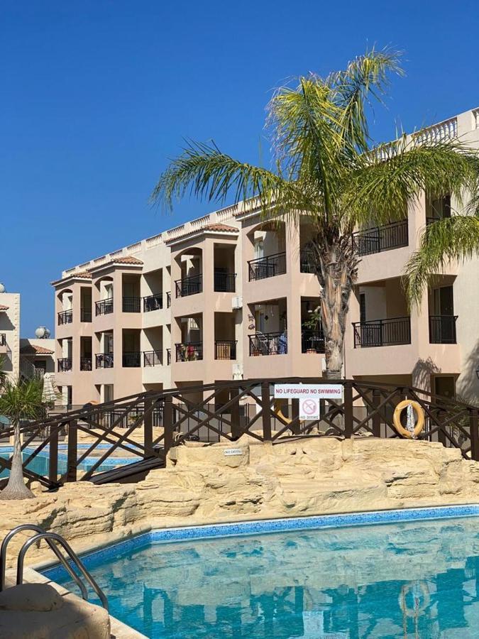 Royal Seacrest Residence Πάφος Εξωτερικό φωτογραφία