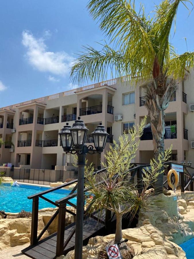 Royal Seacrest Residence Πάφος Εξωτερικό φωτογραφία